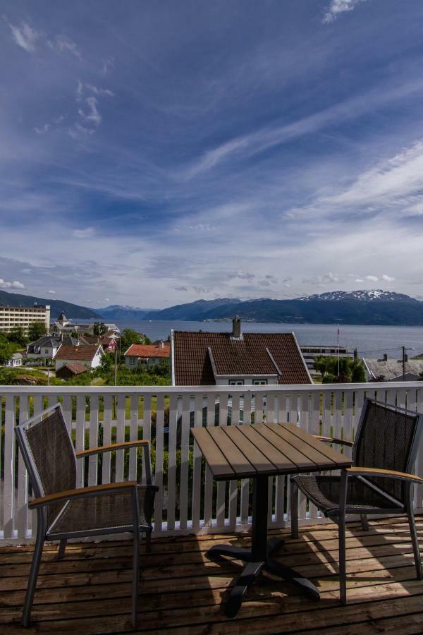 Kringsja Hotel Balestrand Exterior photo