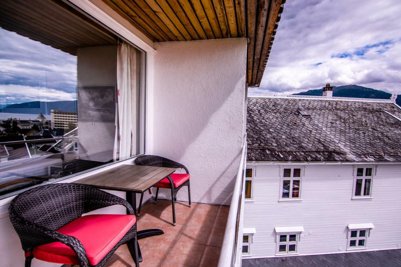 Kringsja Hotel Balestrand Exterior photo